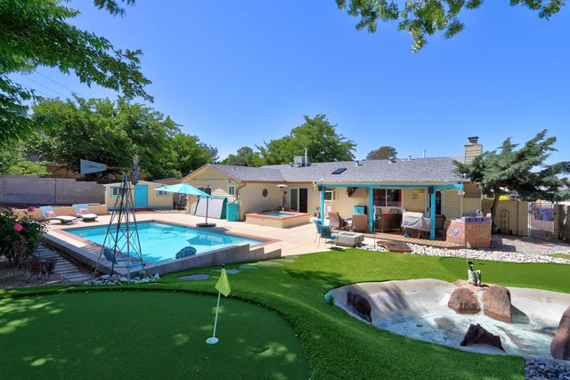 12249 Victoria Falls Drive NE, Albuquerque, NM 87111