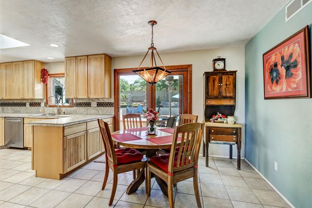 12249 Victoria Falls Drive NE, Albuquerque, NM 87111