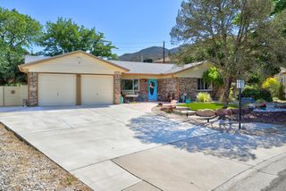 12249 Victoria Falls Drive NE, Albuquerque, NM 87111