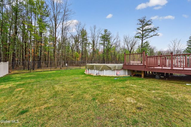 16 Glenview Drive, Scotia, NY 12302