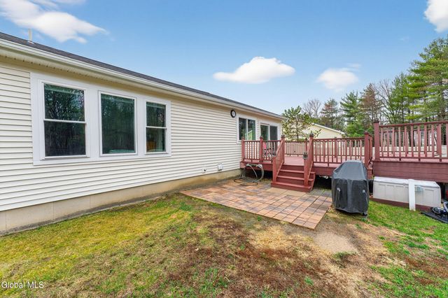 16 Glenview Drive, Scotia, NY 12302