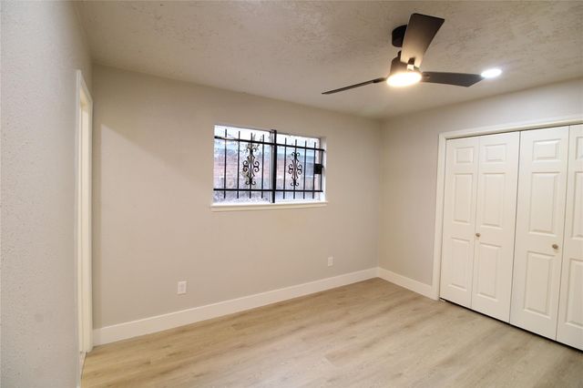 3210 Wuthering Heights Drive, Houston, TX 77045