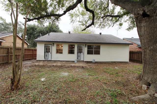 3210 Wuthering Heights Drive, Houston, TX 77045