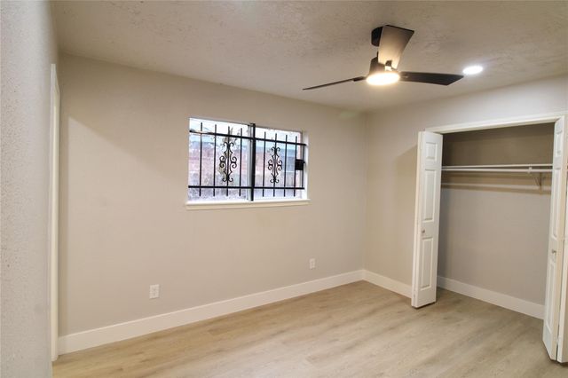 3210 Wuthering Heights Drive, Houston, TX 77045