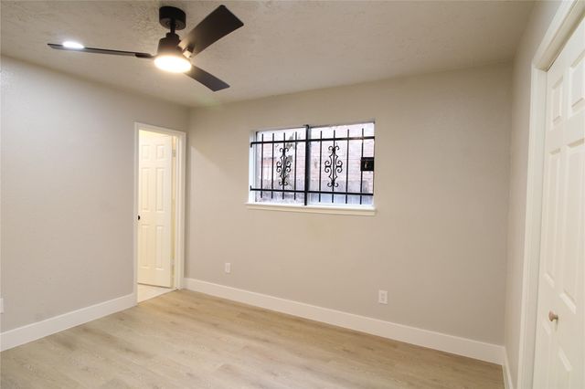 3210 Wuthering Heights Drive, Houston, TX 77045