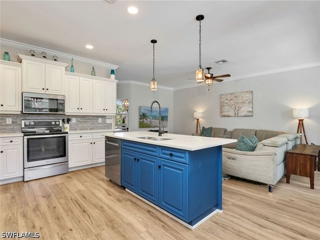 25251 Bay Cedar DR, Bonita Springs, FL 34134