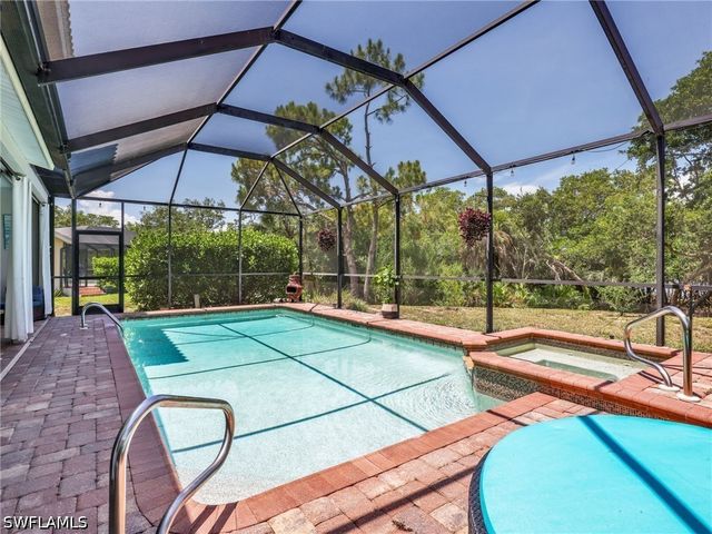 25251 Bay Cedar DR, Bonita Springs, FL 34134