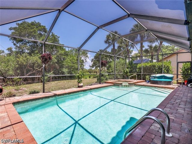25251 Bay Cedar DR, Bonita Springs, FL 34134