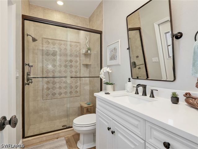 25251 Bay Cedar DR, Bonita Springs, FL 34134