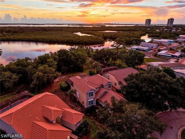 25251 Bay Cedar DR, Bonita Springs, FL 34134