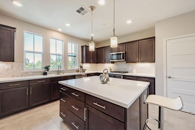 25899 Dollar Street, Hayward, CA 94544
