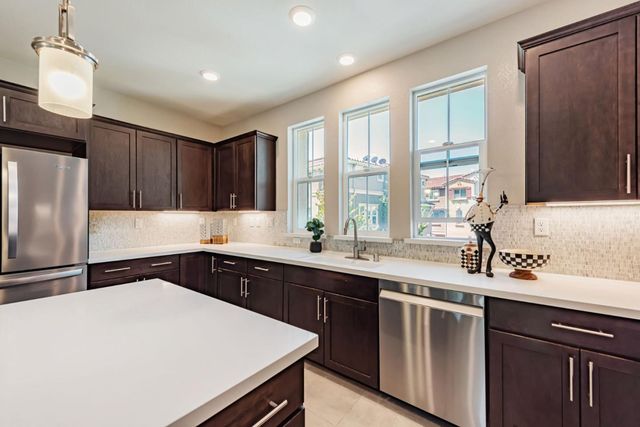 25899 Dollar Street, Hayward, CA 94544