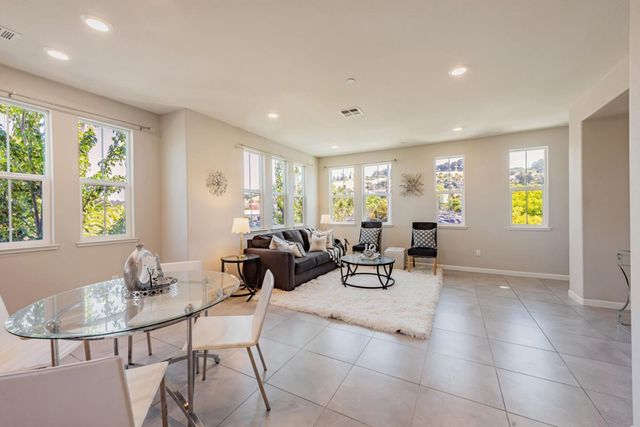 25899 Dollar Street, Hayward, CA 94544
