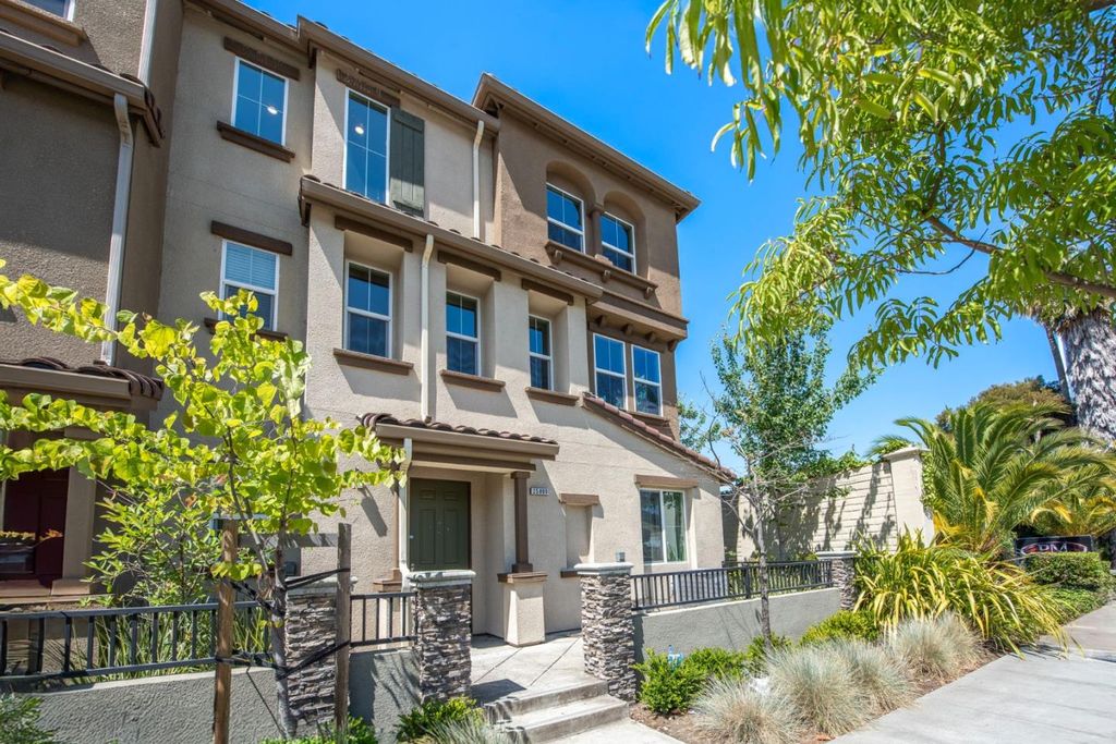 25899 Dollar Street, Hayward, CA 94544