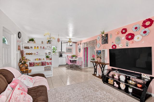 1020 S K Street, Lake Worth Beach, FL 33460