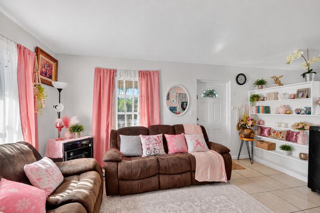 1020 S K Street, Lake Worth Beach, FL 33460