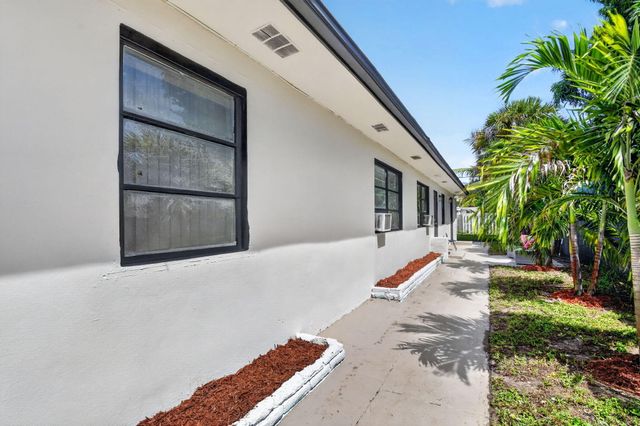 1020 S K Street, Lake Worth Beach, FL 33460