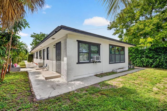 1020 S K Street, Lake Worth Beach, FL 33460