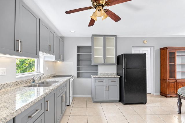 1020 S K Street, Lake Worth Beach, FL 33460
