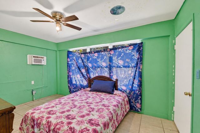 1020 S K Street, Lake Worth Beach, FL 33460