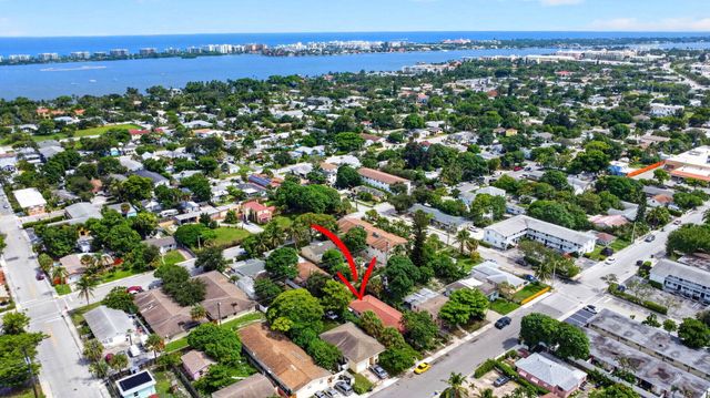 1020 S K Street, Lake Worth Beach, FL 33460
