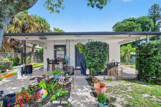 1020 S K Street, Lake Worth Beach, FL 33460