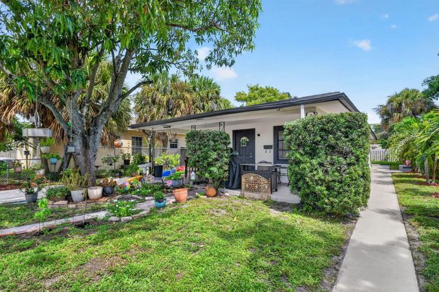 1020 S K Street, Lake Worth Beach, FL 33460