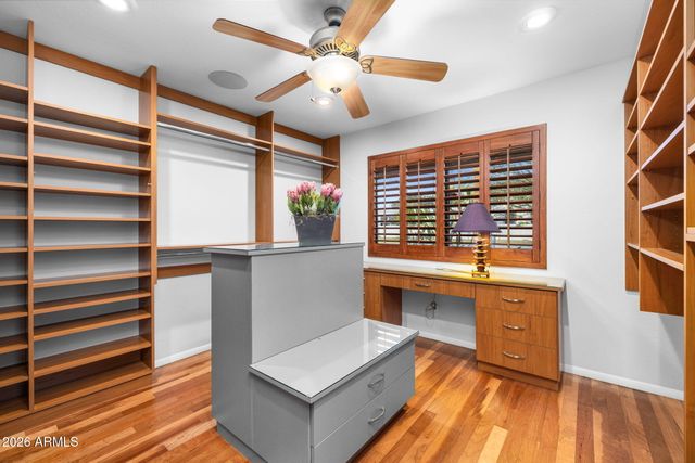 717 E ROYAL PALM Road, Phoenix, AZ 85020