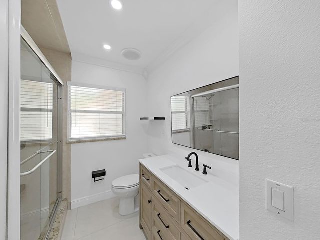 4726 ELDORADO DRIVE, Tampa, FL 33615