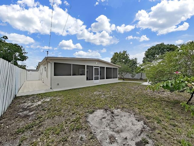 4726 ELDORADO DRIVE, Tampa, FL 33615