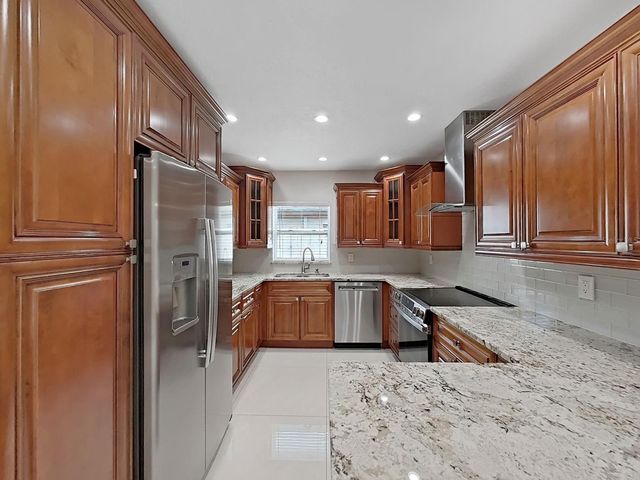 4726 ELDORADO DRIVE, Tampa, FL 33615