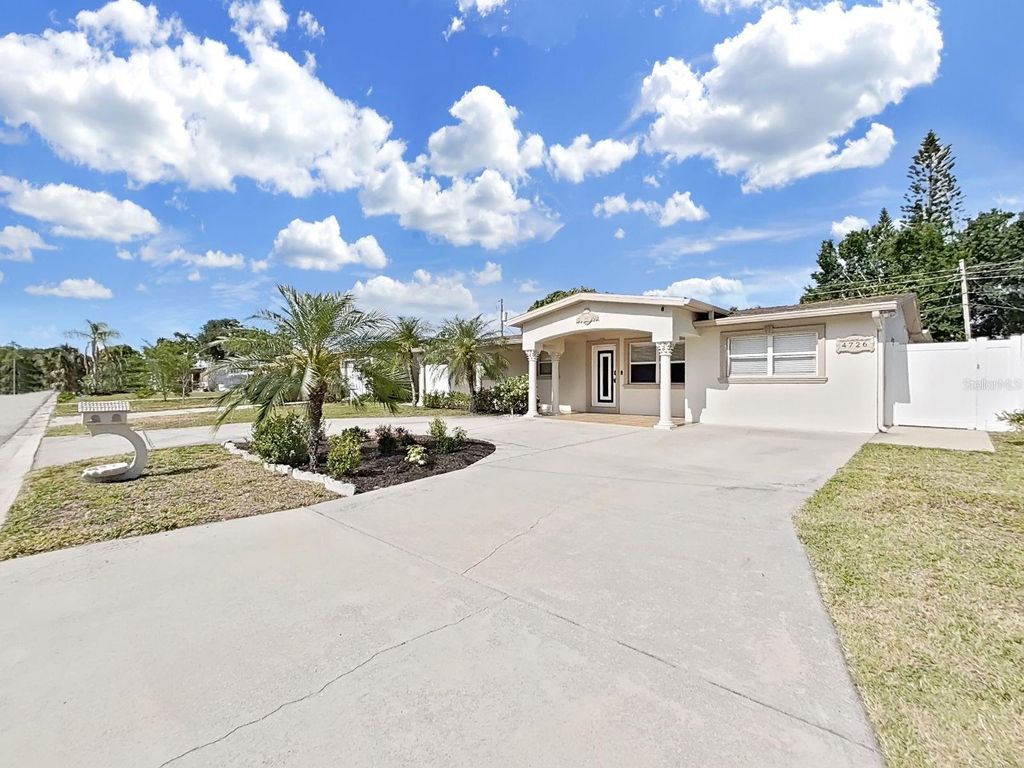 4726 ELDORADO DRIVE, Tampa, FL 33615