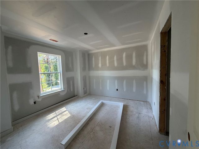 21303 Rutledge Ave, Petersburg, VA 23805