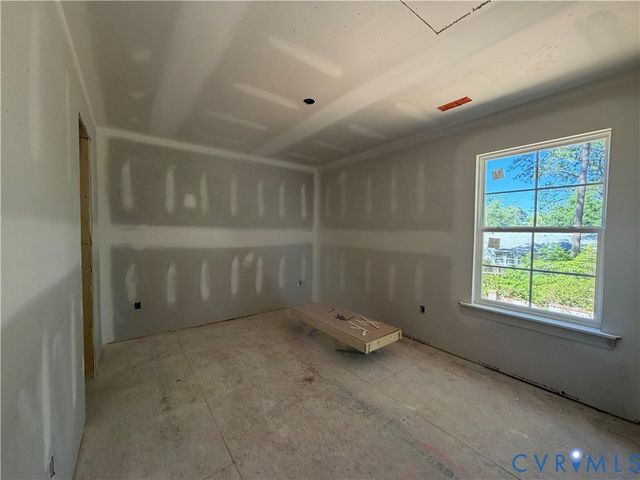 21303 Rutledge Ave, Petersburg, VA 23805