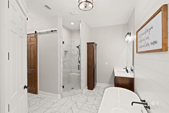 30577 Brady Road, Robertsdale, AL 36567