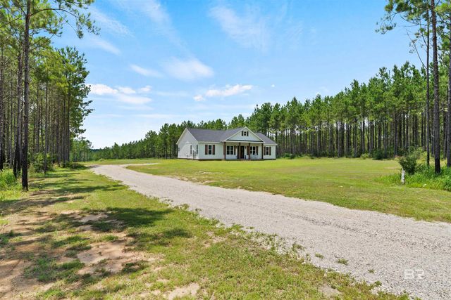 30577 Brady Road, Robertsdale, AL 36567
