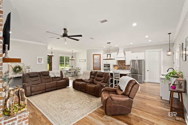 30577 Brady Road, Robertsdale, AL 36567