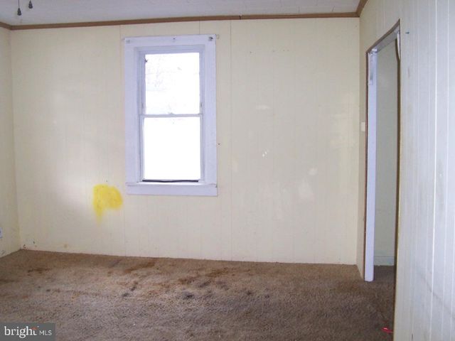 172 BOSTON RD, Pennsville, NJ 08070