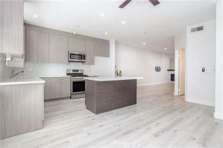 18347 Saticoy 28, Reseda, CA 91335