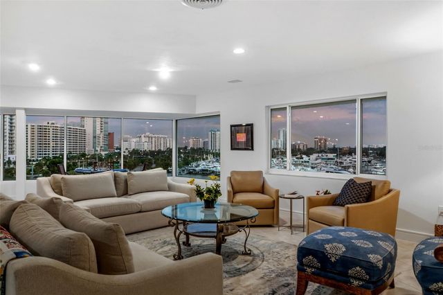 660 GOLDEN GATE POINT 61, Sarasota, FL 34236