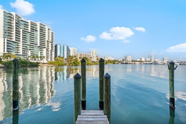 660 GOLDEN GATE POINT 61, Sarasota, FL 34236