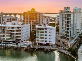 660 GOLDEN GATE POINT 61, Sarasota, FL 34236