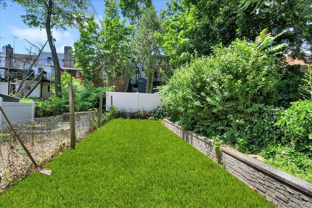1010 E 230th Street, Bronx, NY 10466