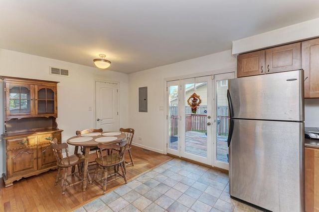 433 N Lincoln Avenue, Villa Park, IL 60181