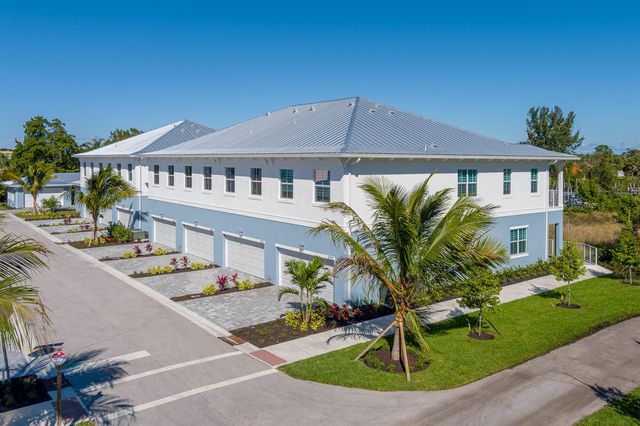 4692 SE Manatee Way, Stuart, FL 34997