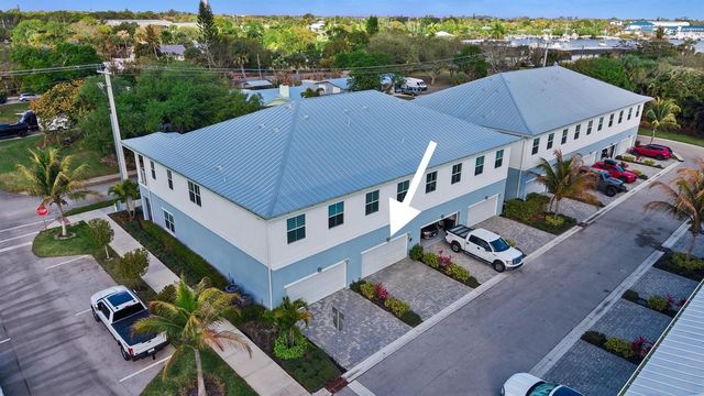4692 SE Manatee Way, Stuart, FL 34997