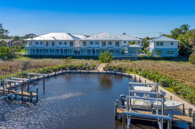 4692 SE Manatee Way, Stuart, FL 34997