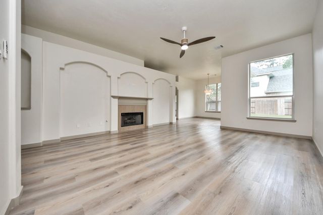 14423 Gadwall Court, Houston, TX 77044