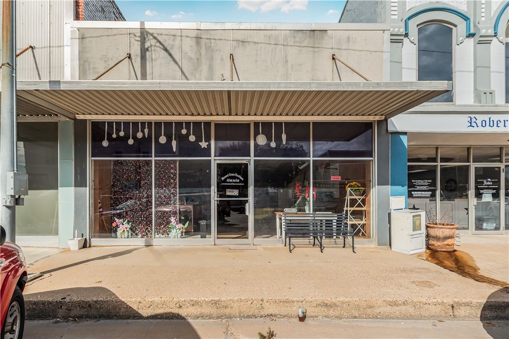 116 West 4th Street, Hearne, TX 77859 — photo 2