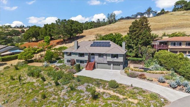 16580 Rustling Oak Court, Morgan Hill, CA 95037